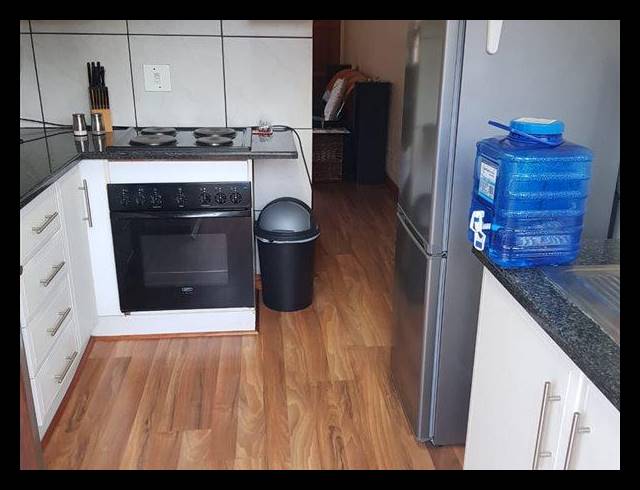 2 BEDROOM DUPLEX FOR SALE IN GLEN MARAIS